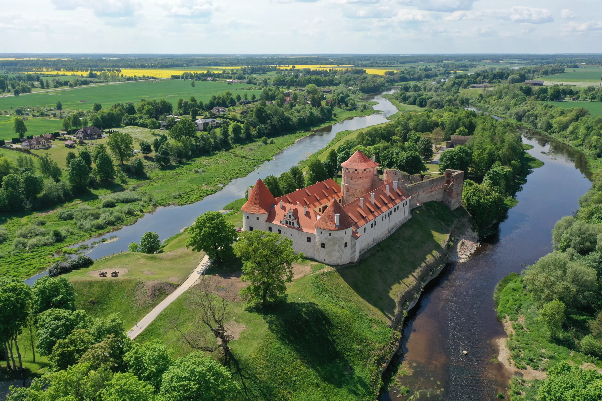 Day tour from Vilnius to Riga – Two countries, one journey